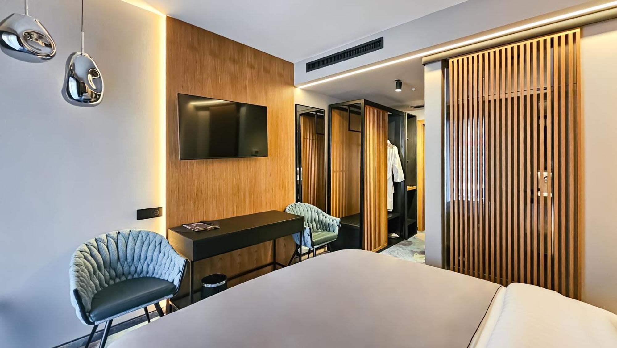 Hotel Bucura Călimăneşti Exterior foto